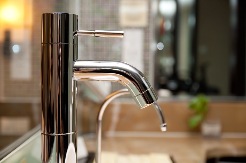 Sink Leaking Clapton